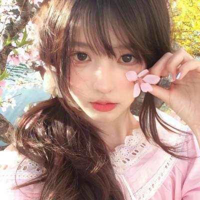 笼中女囚